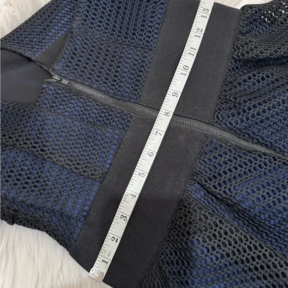 BNWT Self Portrait One Shoulder Mesh Navy Dress Womens size 2/4 STUNNiNG - Picture 5 of 8